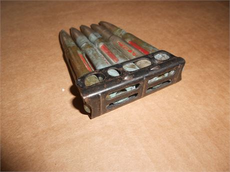 FIVE INERT .303 DRILL ROUNDS IN A WW1 ENFIELD CLIP